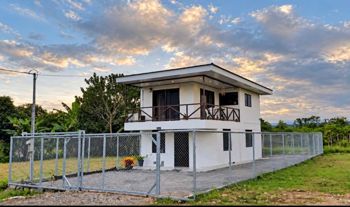 Casa en venta en La Fortuna | 2 hab. y vista al Volcán Arenal