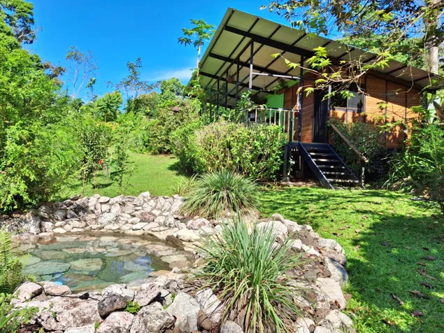 Venta finca c/3 edificaciones, río y vivero, Tárcoles, Garabito. (MV) en Tárcoles, Garabito, Puntarenas — $539,500