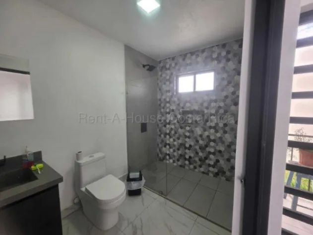 Venta de Casa en Agua Caliente-Cartago. RAH 27-26 in Aguacaliente, Cartago — $387,000 - Photo 3 of 18
