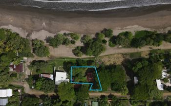 Hermosa Casa Frente al Mar - Playas del Coco en Sardinal, Carrillo, Guanacaste — $380,000 - Foto 4 de 11