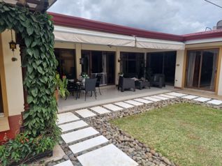 Venta casa una sola planta en Pinares de Curridabat en Sánchez, Curridabat, San José — $650,000 - Foto 4 de 25