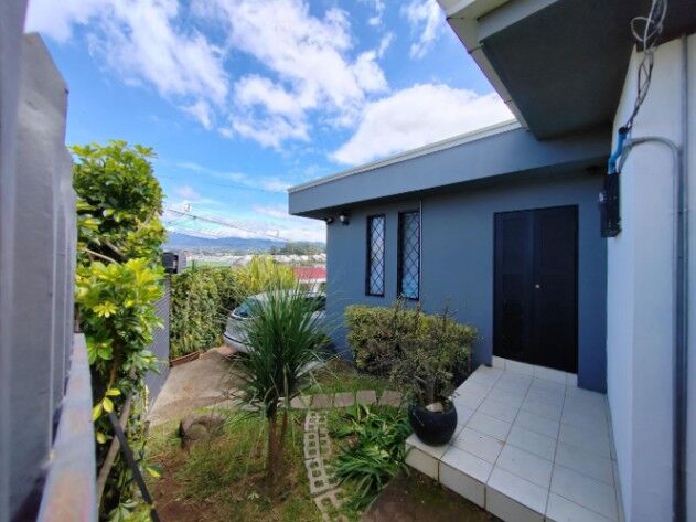 Venta de Casa + APTO en Tibás, San José. in San Juan, Tibás, San José — $270,000