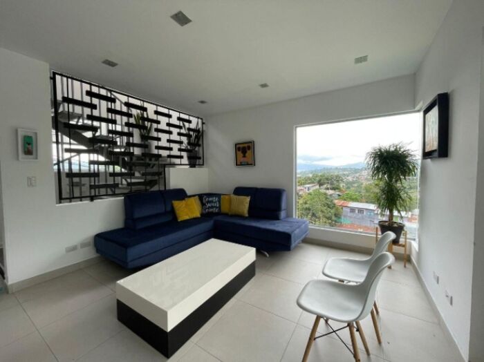 CASA EN VENTA, ALTOS DE CARRIZAL ESCAZÚ, $280.000 Cod#25-826 in Escazú, San José — $280,000