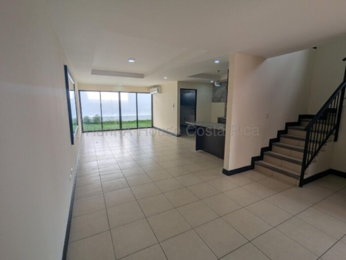 Venta | Casa de 3 habitaciones en condominio en Santa Ana #26-2080 GS in Uruca, Santa Ana, San José — $240,000