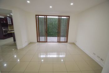 Se Vende (Venta) Casa en Loma Real Guachipelín, Cod: JC 1383 in San Rafael, Escazú, San José — $279,000 - Photo 2 of 29