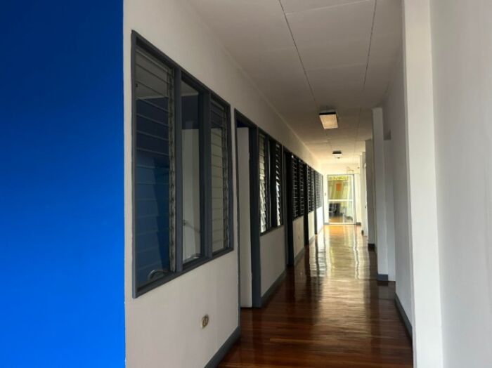 EDIFICIO COMERCIAL EN VENTA EN SAN JOSE en Catedral, San José — ₡ 340 000 000