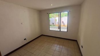 Casa con bonito lote en Atenas en Atenas, Alajuela — $225,000 - Foto 2 de 18