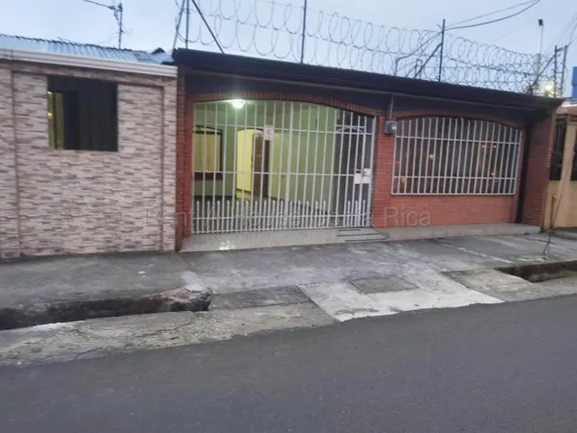 Venta de Casa en Cartago-Oriental. RAH 27-665 en Oriental, Cartago — ₡ 75 000 000
