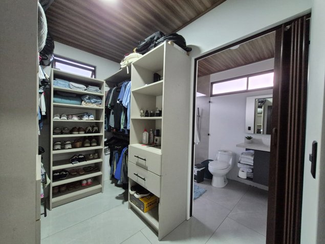 🏡 CASA MODERNA EN VENTA EN LA COLONIA – RESIDENCIAL PRIVADO in La Colonia, Pococí, Limón — ₡ 82 000 000 - Photo 2 of 30