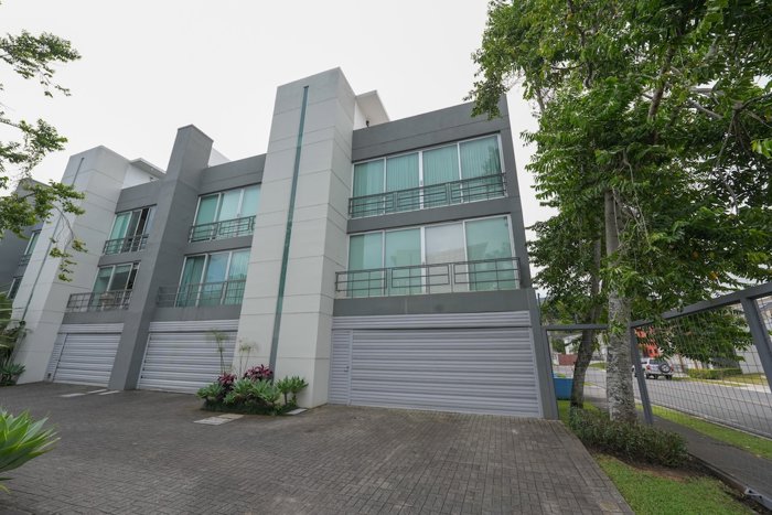 Loft Remodelado en Guachipelín de Escazú in Escazú, San José — $215,000
