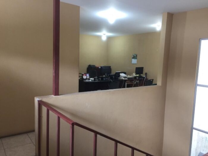 Edificio 4 bodegas en Río Azul, La Unión, Cartago — ₡ 170 000 000