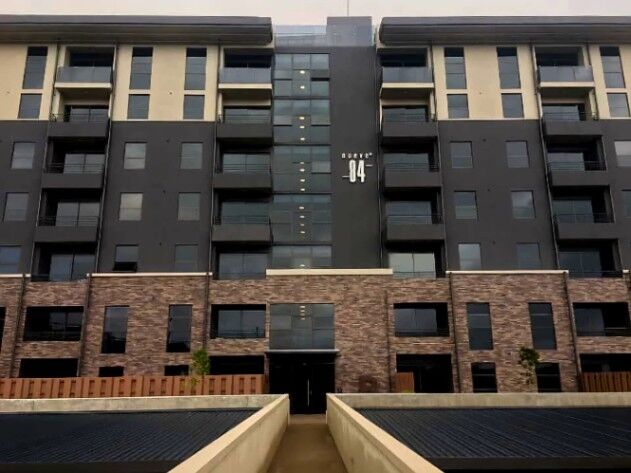 SE VENDE BELLO APARTAMENTO EN CURRIDABAT.  en Curridabat, San José — $215,000