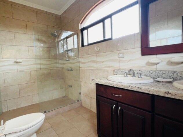 Venta de Casa Amoblada en Parrita, Puntarenas. RAH 25-447 in Parrita, Puntarenas — $549,000
