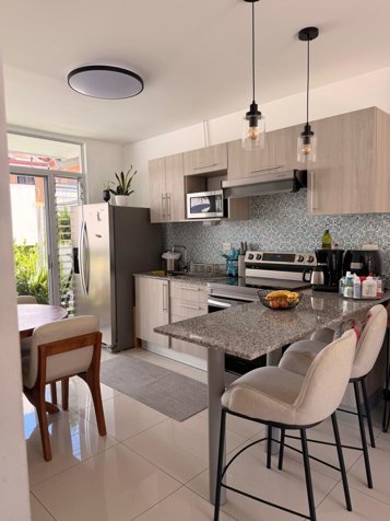 Venta de casa en Condominio San Rafael, Desamparados en Desamparados, San José — ₡ 75 000 000 - Foto 3 de 15