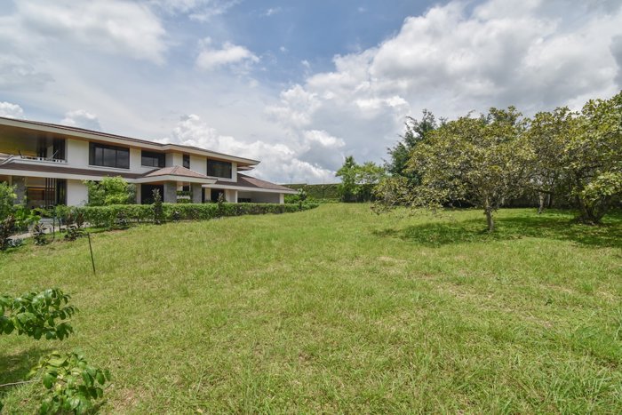 Lote de 1080m2 en Hacienda Espinal en San Rafael, Alajuela — $315,000 - Foto 2 de 17
