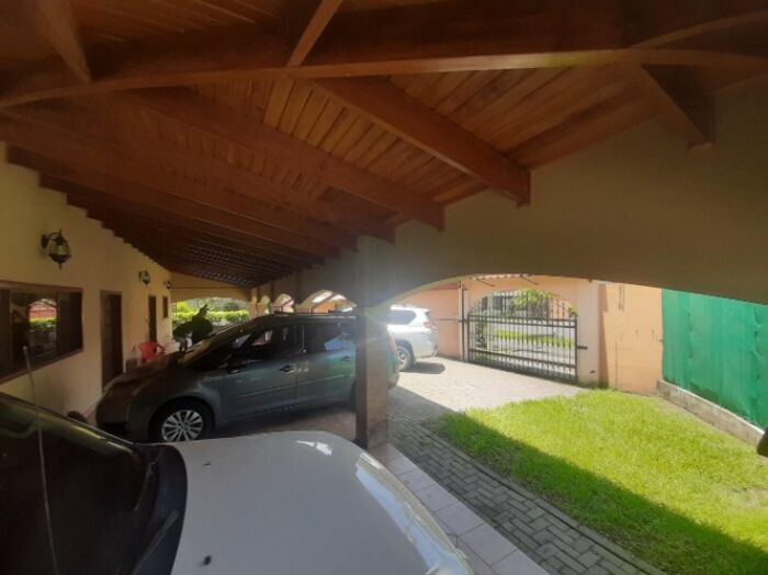Venta de Cómoda Casa en El Coyol de Alajuela / Mls. 25-1431 OFC JB in San José, Alajuela — $272,000