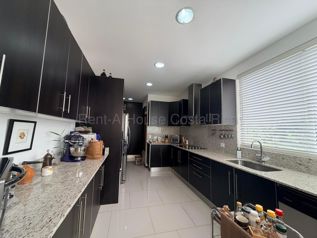 Venta de apartamento en Santa Ana #26-2122 GS en Piedades, Santa Ana, San José — $325,000 - Foto 5 de 9