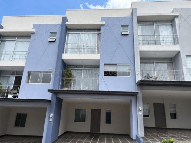 Venta de Casa en Santo Domingo-San Miguel, Heredia. RAH 26-2189 en San Miguel, Santo Domingo, Heredia — $265,000
