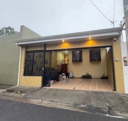 VENTA DE CASA EN RESIDENCIAL VILLA VERDE, LA TRINIDAD DE MORAVIA in La Trinidad, Moravia, San José — 82 000 000 ₡ - Photo 3 of 13