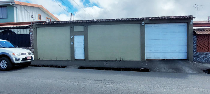 San isidro de Heredia in San Isidro, Heredia — ₡ 160 000 000