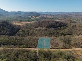 Lotes Residenciales con Vistas a las Montañas y al Valle en Santa Rosa in Tamarindo, Santa Cruz, Guanacaste — $90,000 - Photo 3 of 4