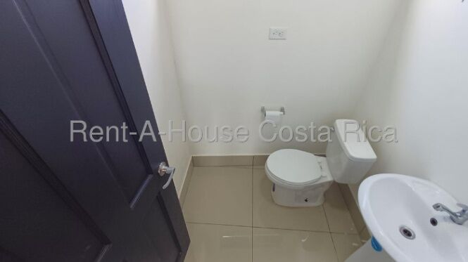 Alquiler de Local Comercial en Granadilla de Curridabat. RAH 26-1423 PRECIO REBAJADO in Granadilla, Curridabat, San José — $900