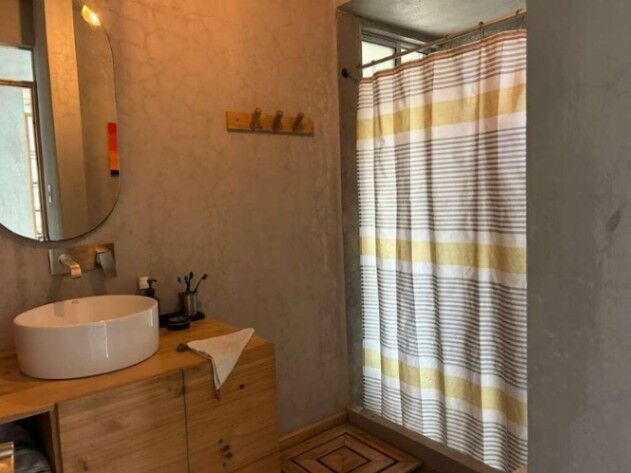 Venta de Casa de Arquitectura Industrial Contemporánea en Mora-Piedras Negras, San José.  in Piedras Negras, Mora, San José — $500,000