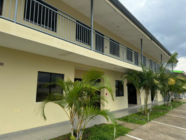 VENTA DE 2 APARTAMENTOS EN CODOMINIO LOS TULIPANES  en La Trinidad, Moravia, San José — $90,000