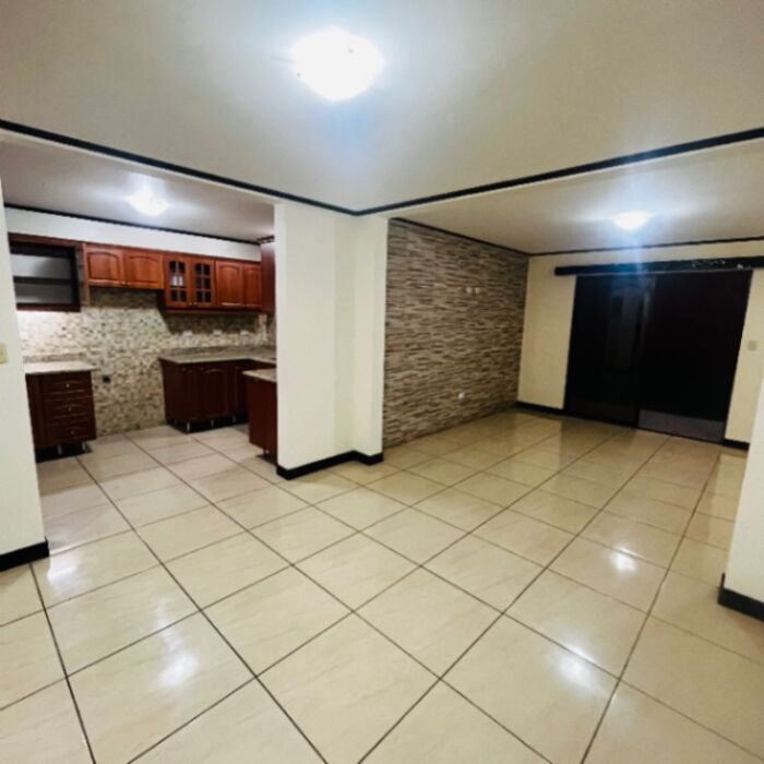 Alquiler o venta de casa en el Porvenir de Desamparados Condominio Hacienda de Oro en Desamparados, San José — ₡ 690 000