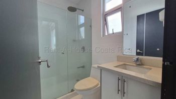 Venta de Casa en Piedades de Santa Ana. RAH 27-716 in Piedades, Santa Ana, San José — $405,000 - Photo 2 of 12