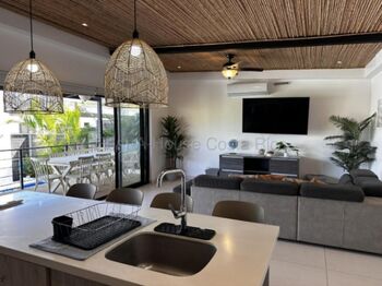 Venta de Casa en Residencial Santa Rosa-Tamarindo, Santa Cruz. RAH 27-153 en Tamarindo, Santa Cruz, Guanacaste — $420,000 - Foto 5 de 15