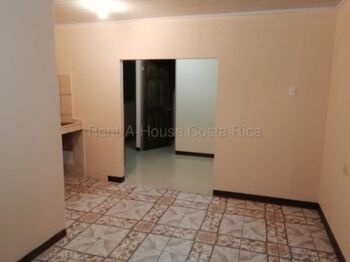 Casa con apartamento independiente en venta, ideal para inversión #26-1755 GS in San Rafael Abajo, Desamparados, San José — $145,000 - Photo 4 of 5