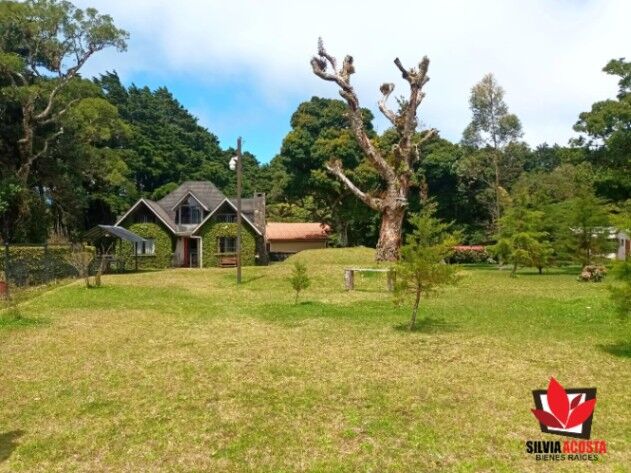 VENTA PROPIEDAD HEREDIA RESIDENCIAL EL TIROL  tel: 8325 9589 en Ángeles, San Rafael, Heredia — $650,000