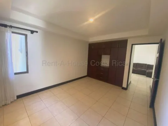Alquiler de Casa Amueblada en Santa Ana. RAH 26-1963 en Santa Ana, San José — $1,750 - Foto 2 de 18