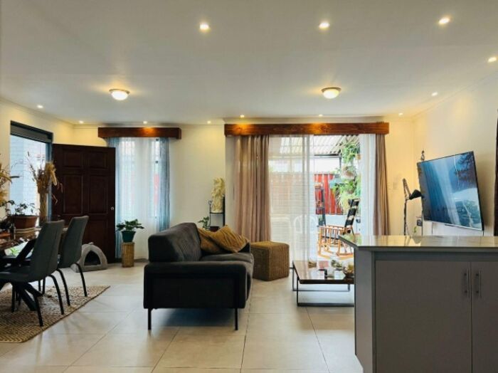 Venta de Casa en Tibás, San José. RAH 25-2015 in San Juan, Tibás, San José — ₡ 98 000 000