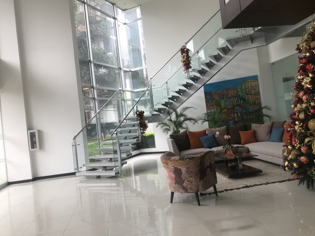 VENTA DE APARTAMENTO, ROHRMOSER, CONDOMINIO VISTAS DE NUNCIATURA en Mata Redonda, San José — $275,000 - Foto 2 de 20