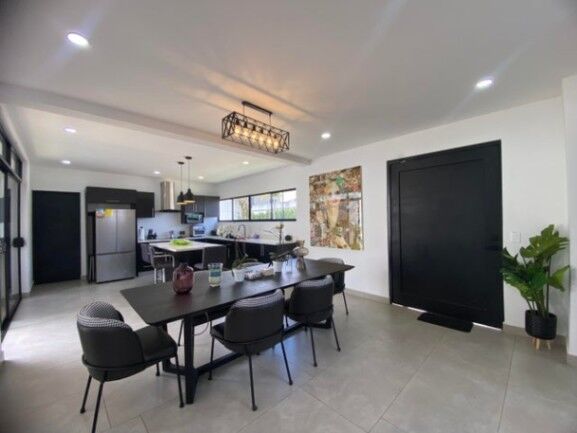 Venta de Casa en San Rafael de Escazú. RAH 26-522 PRECIO REBAJADO en San Rafael, Escazú, San José — $335,000