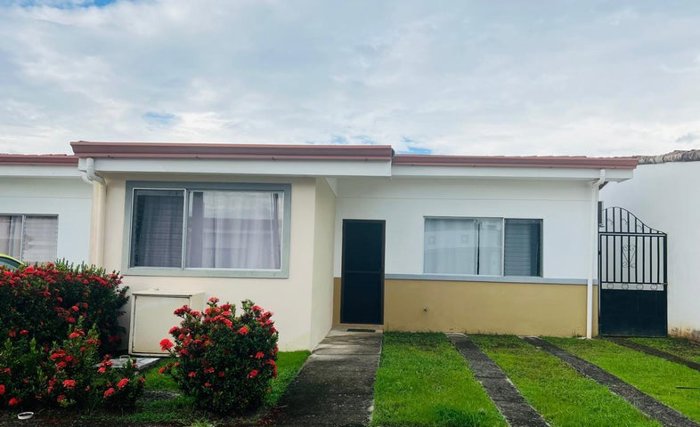 Alquiler de Casa AMUEBLADA en Parrita de Puntarenas. RAH 25-531 en Parrita, Puntarenas — ₡ 550 000
