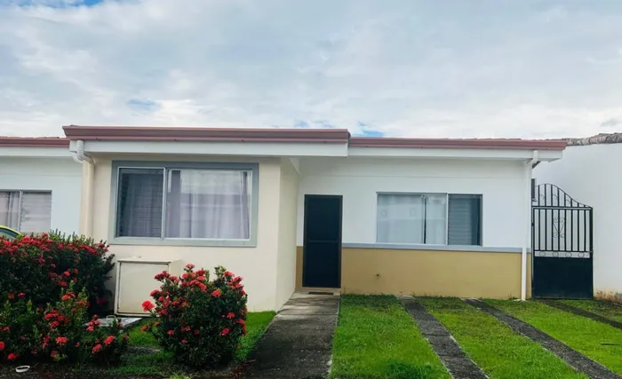 Alquiler de Casa AMUEBLADA en Parrita de Puntarenas. RAH 25-531 en Parrita, Puntarenas — ₡ 550 000