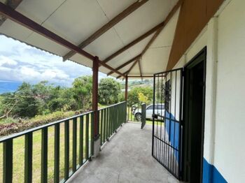 Venta de Casa en Alvarado, Cartago. RAH 25-2018 en Cervantes, Alvarado, Cartago — 80 000 000 ₡ - Foto 4 de 14