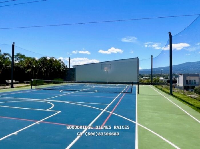 Escazu casa en alquiler $2.600 /Guachipelin en San Rafael, Escazú, San José — $2,600