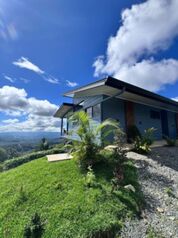 Hermosa casa en venta con impresionantes vistas! en San Isidro De El General, Pérez Zeledón, San José — $235,000 - Foto 5 de 12