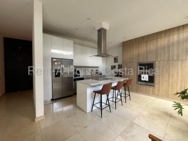 Venta de Casa en Escazú, San Antonio. RAH 26-1459 PRECIO REBAJADO in San Antonio, Escazú, San José — $495,000