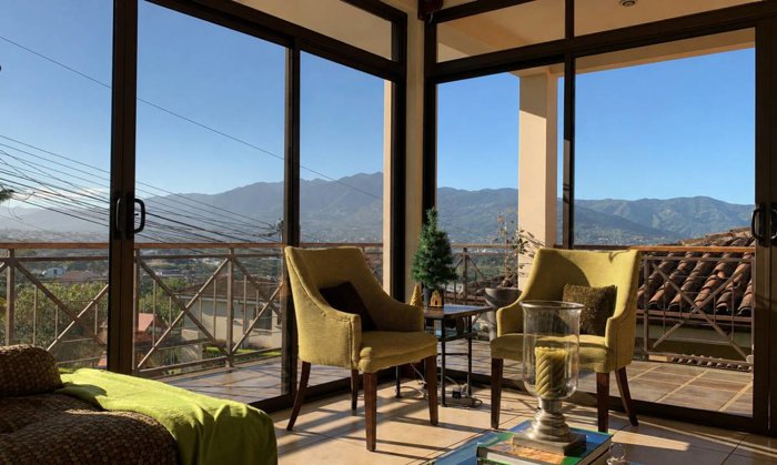 Venta de casa en Condominio en Ulloa, Heredia en Ulloa, Heredia — $430,000