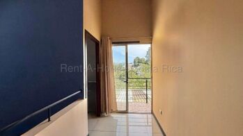 Hermosa y amplia casa en Guadalupe en Mata de Plátano, Goicoechea, San José — 140 000 000 ₡ - Foto 4 de 18