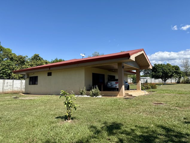 VENTA DE QUINTA CON DOS CASAS Y PISCINA EN LABRADOR DE SAN MATEO in Labrador, San Mateo, Alajuela — $600,000 - Photo 3 of 58