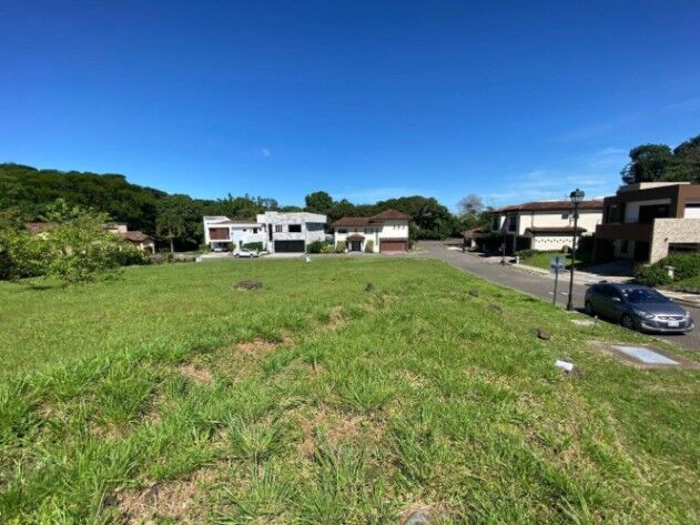 Venta de Magnifico Lote de Terreno en Brasil, Santa Ana / Mls. 25-95 OFC JB in Brasil, Santa Ana, San José — $160,000