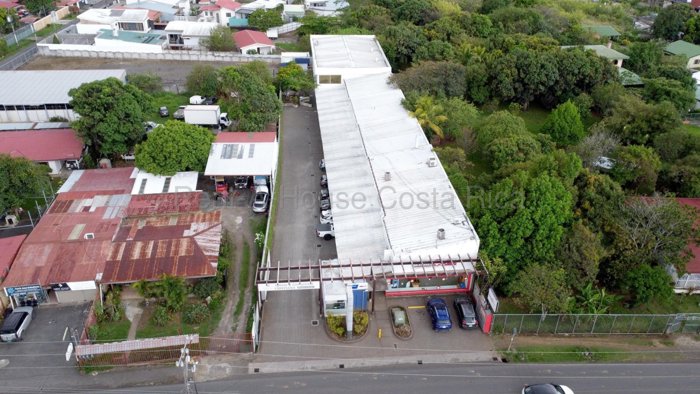 Venta de plaza comercial con 10 locales arrendados en La Guácima #26-2206 GS in Alajuela — $1,400,000 - Photo 3 of 4