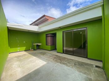 Venta de Casa en El Tejar, Cartago. in El Tejar, El Guarco, Cartago — 63 000 000 ₡ - Photo 5 of 10