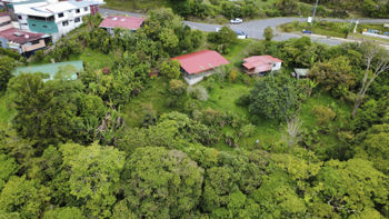 Venta de propiedad con 2 casas en Santa Cruz de Turrialba - Photo 2 of 3